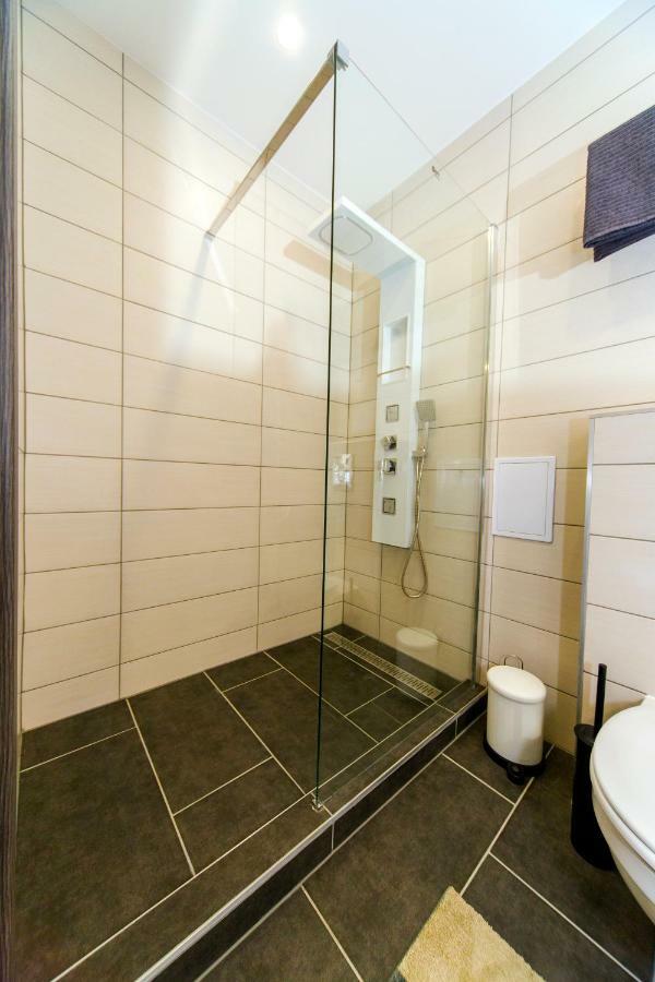 Res Apartman Eger Ngoại thất bức ảnh