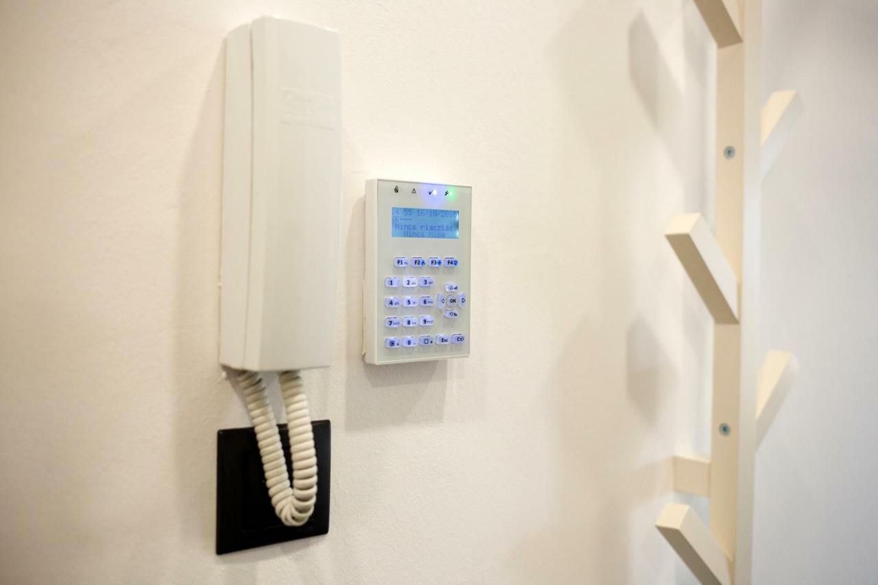 Res Apartman Eger Ngoại thất bức ảnh